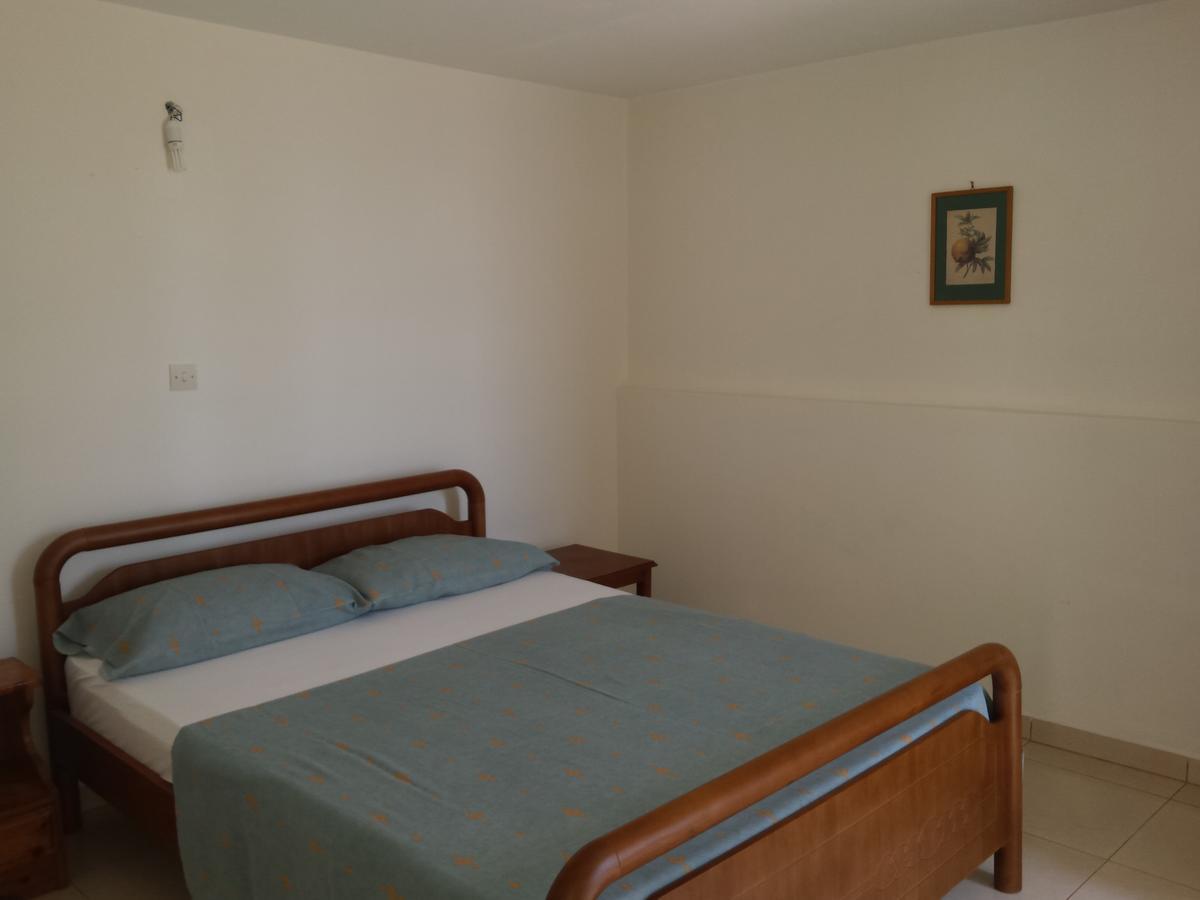 Afroditi'S View Himare Exterior photo